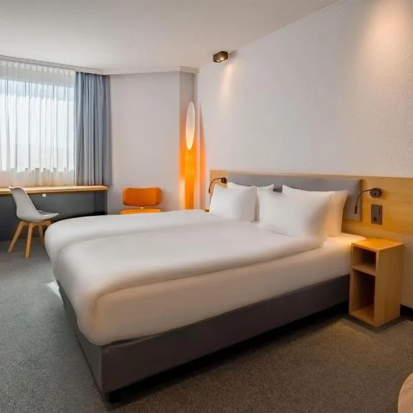 Spark by Hilton Wuppertal City Centre，位于伍珀塔尔的酒店
