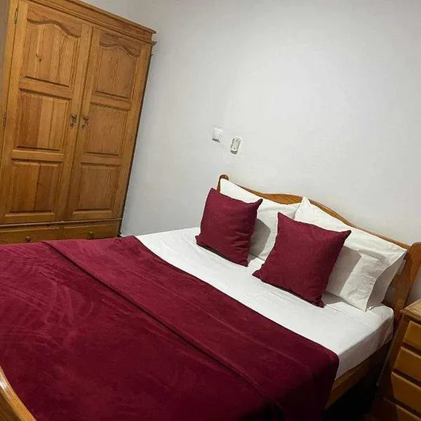 Hotel Village Penareia，位于塔拉法尔的酒店