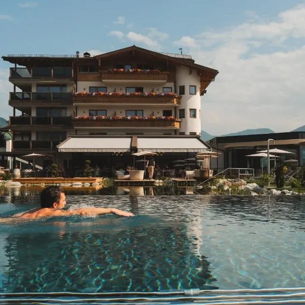HELD - Hotel & Spa , 4 Sterne Superior, Zillertal，位于菲根的酒店