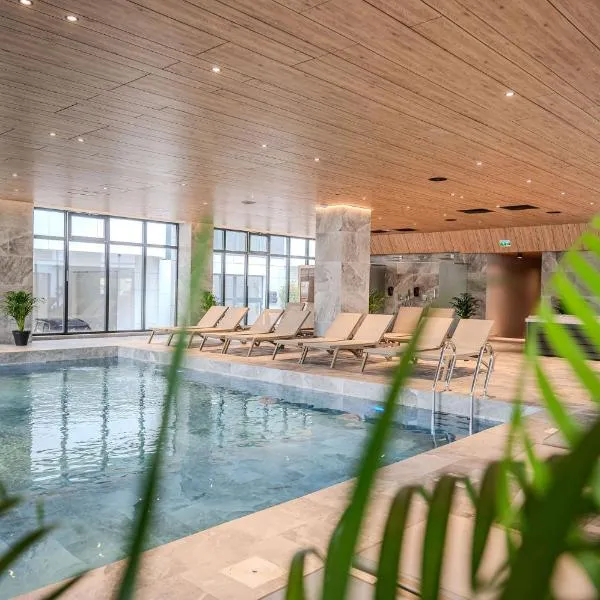 Nord Luxury Apartment in Odyssey Spa&Pool-parking，位于马马亚的酒店