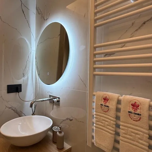 Bel Fiore Elegant Apartment,位于热那亚的酒店