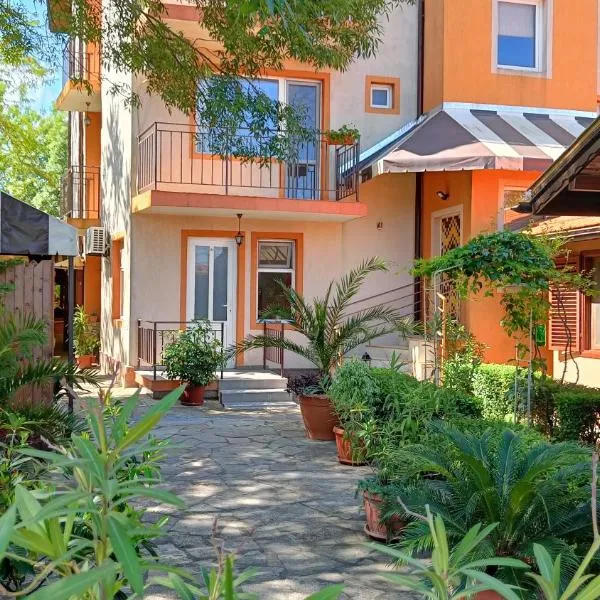 Вила Фернандес，位于切尔诺莫雷茨的酒店