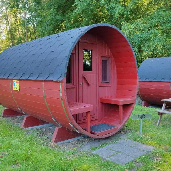 TinyHouse "Cupid" am See, an der Mecklenburger Seenplatte,位于菲尔斯滕贝格的酒店