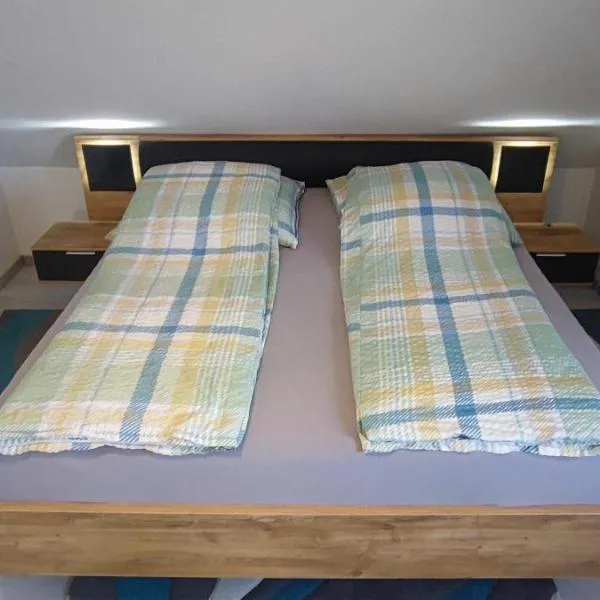 Antony Home Ferienwohnung，位于奥斯特拉赫的酒店