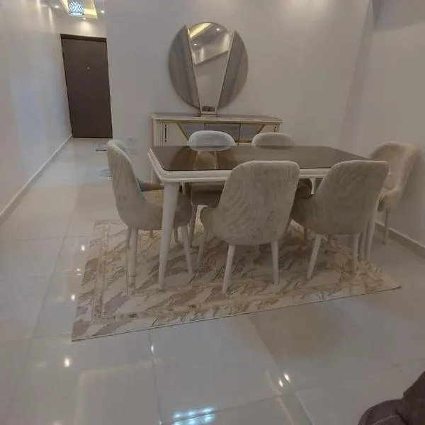 Luxurious 2 bed room apartment Eamar tower 2,位于坦塔的酒店