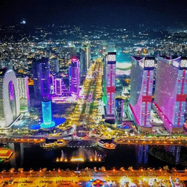 Black sea view room，位于安吉萨的酒店