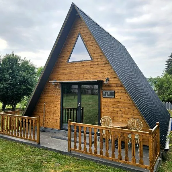 Villa India A-Frame，位于Ledenik的酒店