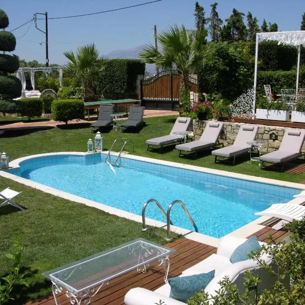 Villa Amelie-Private pool，位于Marathítis的酒店