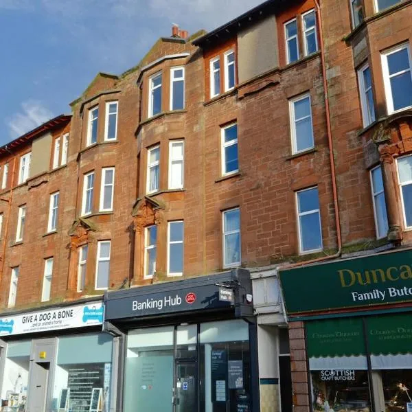 2 bedroom first floor flat- Bonnie Stays，位于特伦的酒店