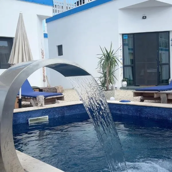 SUN Bungalow Costinești，位于Schitu的酒店