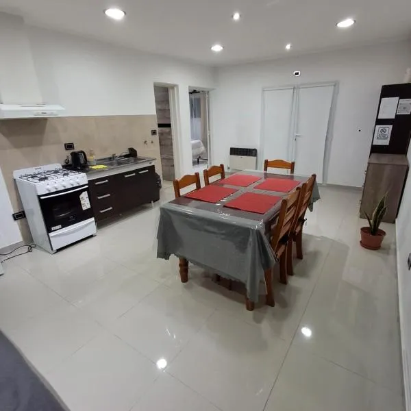 Alojamiento ByB，位于普洛缇尔的酒店