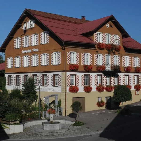 兰德盖斯特霍夫罗斯勒贝因姆克劳特维尔特酒店，位于Lamprechts的酒店