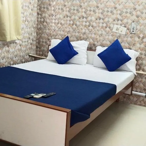 Rajkumar GuestHouse，位于马哈巴利普拉姆的酒店
