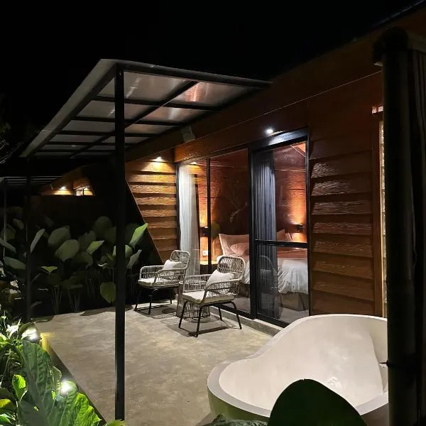 Clovehigh Cabin and Homestay Munduk，位于姆杜克的酒店