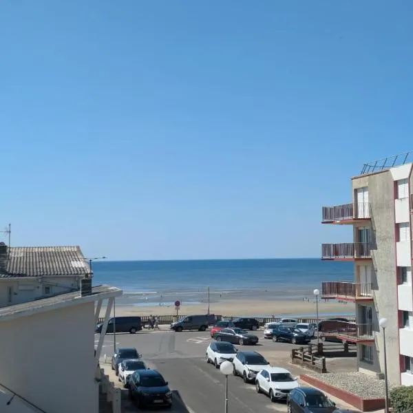 Alga Plage Vue mer Parking，位于斯特拉海滩的酒店