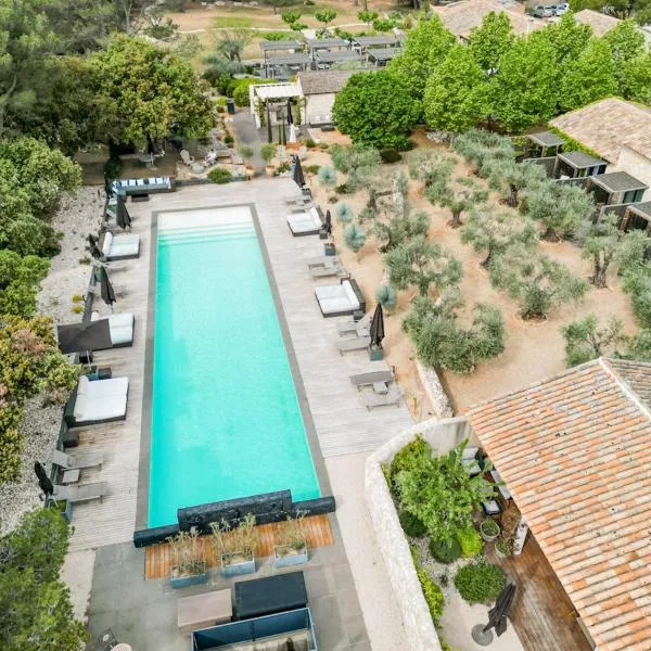 Domaine la Pierre Blanche，位于埃加利埃的酒店