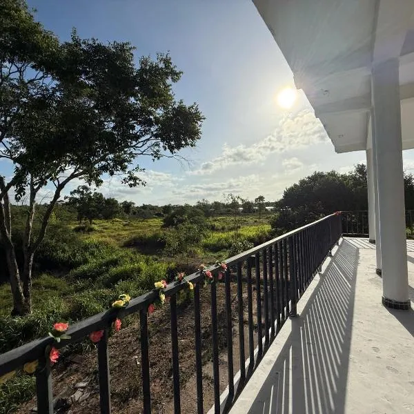 The Wish Lake Resort，位于Yaka-andagaswewa的酒店