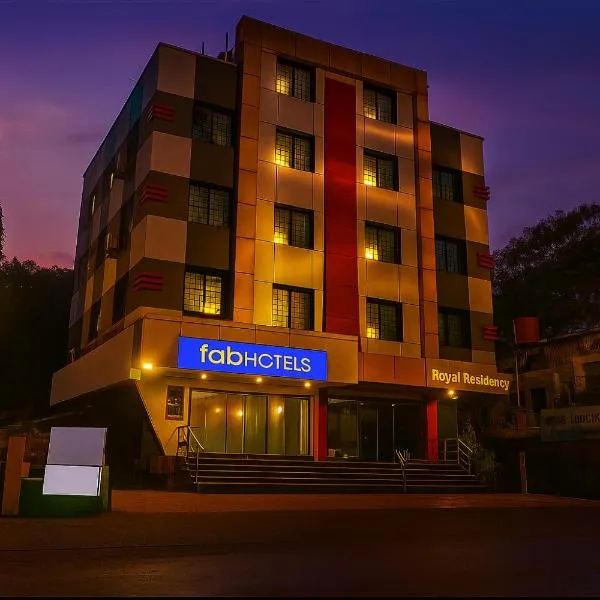 FabHotel Royal Residency - Nr phoenix mall，位于浦那的酒店