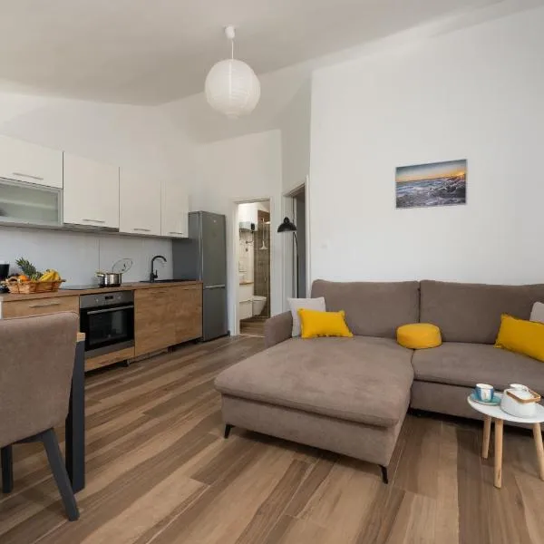 Luce Apartments，位于利兹扬的酒店