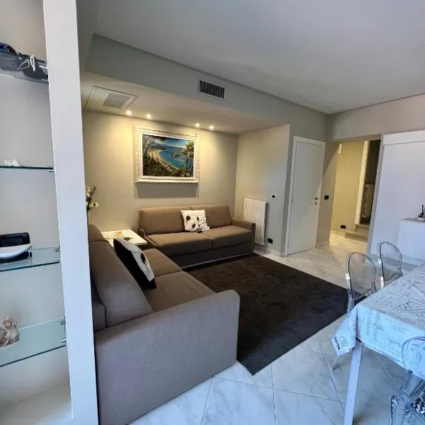 Gialò Vibe，位于阿拉西奥的酒店