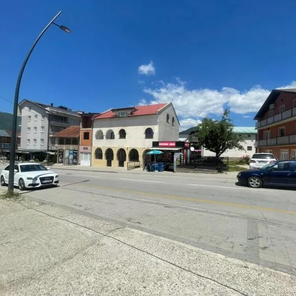 Apartman Lago，位于普拉夫的酒店