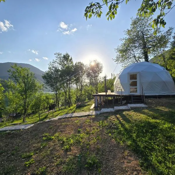 Kamp Glamp Plivska Oaza，位于亚伊采的酒店