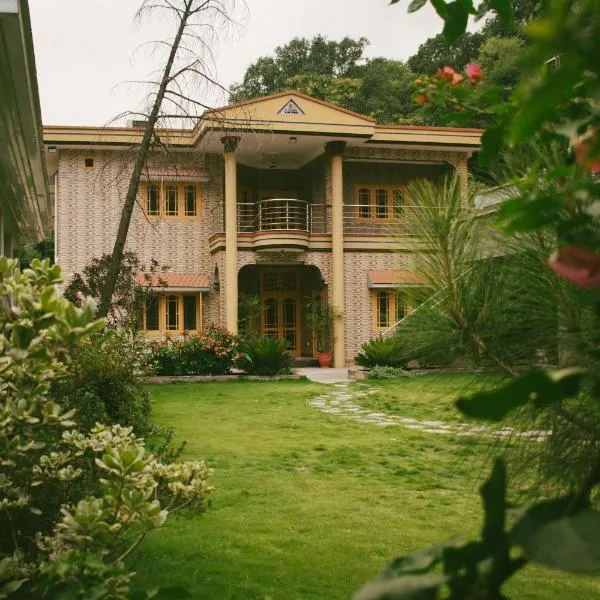 The Mountain Retreat, Muzaffarabad - Families Only，位于穆扎法拉巴德的酒店