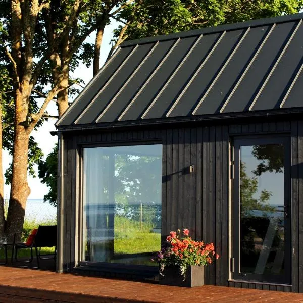 Ausma - Peaceful Seaside Design Cabin，位于恩古雷的酒店