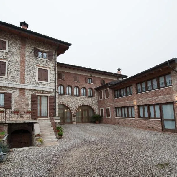 Agriturismo Corte Galvani，位于内格拉尔的酒店