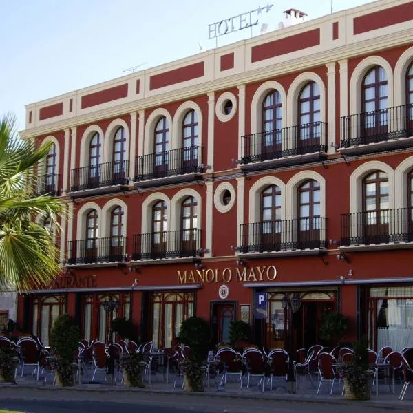 马诺洛梅奥酒店 ，位于洛斯帕拉西奥西维利亚夫兰卡的酒店