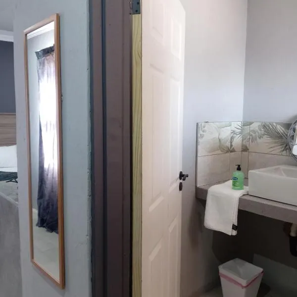 Galaxy Bed and Breakfast，位于Butha-Buthe的酒店
