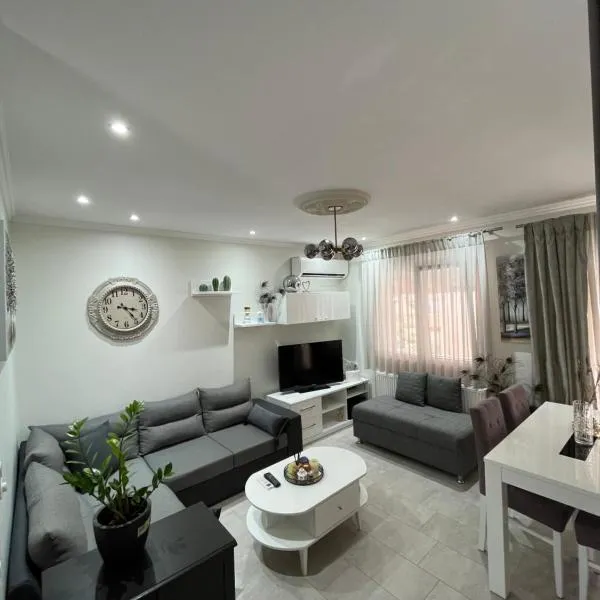 Nikos Apartament，位于普里诺斯的酒店