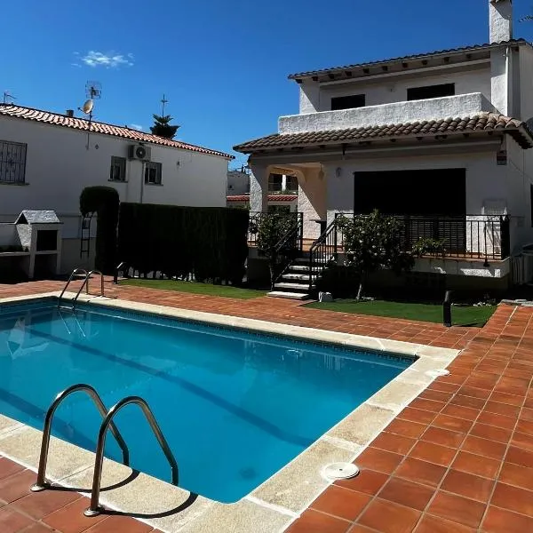 Chalet with private pool，位于罗达德瓦拉的酒店