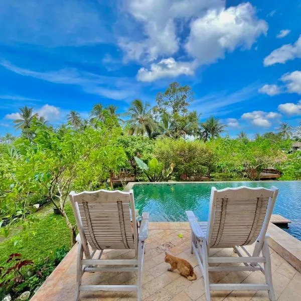 Pondok Is Oke Bamboo Lodge，位于里辛的酒店