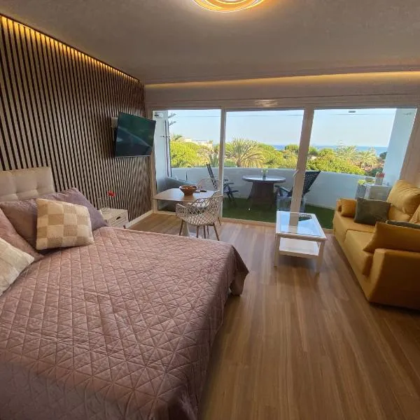 Marbella Beach View and Pool，位于马贝拉的酒店