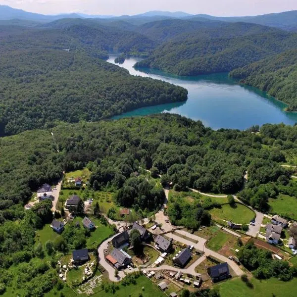 Ethno Houses Plitvice Lakes Hotel，位于普利特维采村的酒店