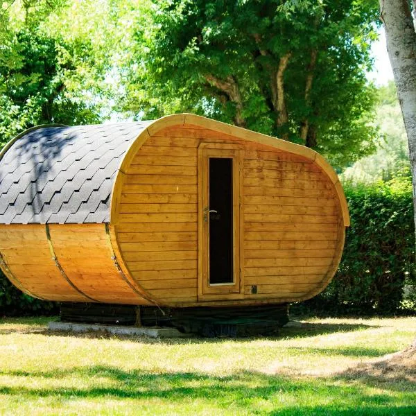 Camping Les Voiles Sur Grosne，位于Savigny-sur-Grosne的酒店