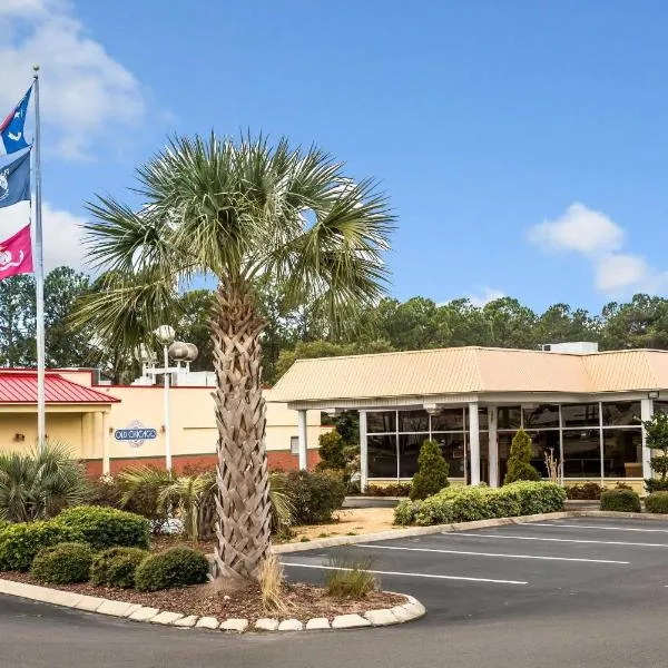 Rodeway Inn & Suites Wilmington North，位于威尔明顿的酒店