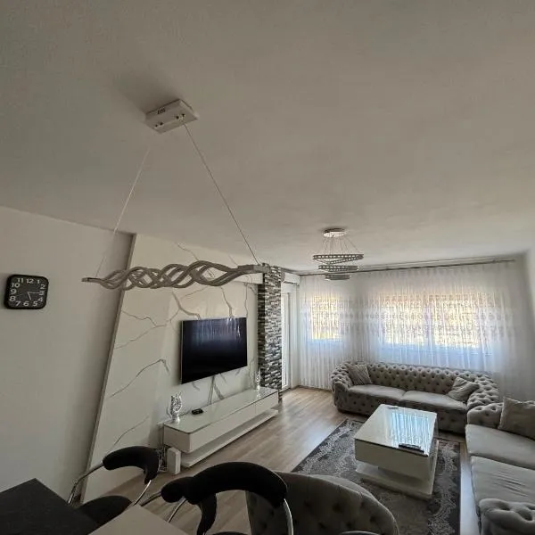 Nära allt!，位于米特罗维察的酒店