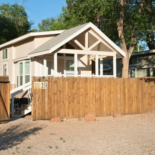 Canyonlands Cabin #19，位于摩押的酒店