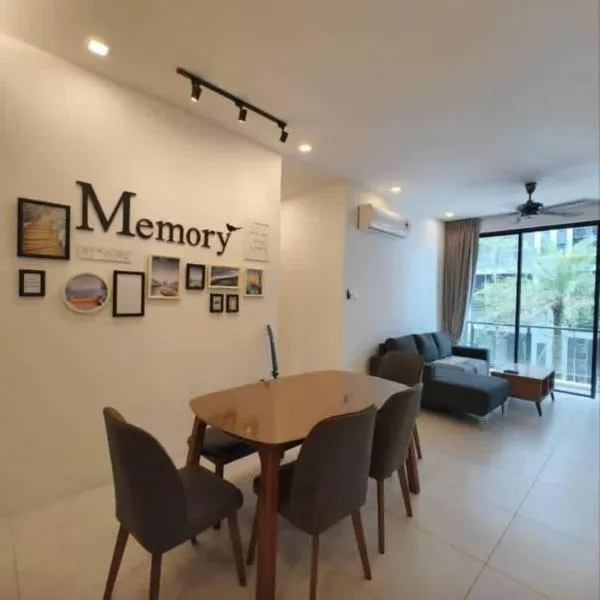 Chic & Cozy homestay at Galacity Kuching，位于古晋的酒店