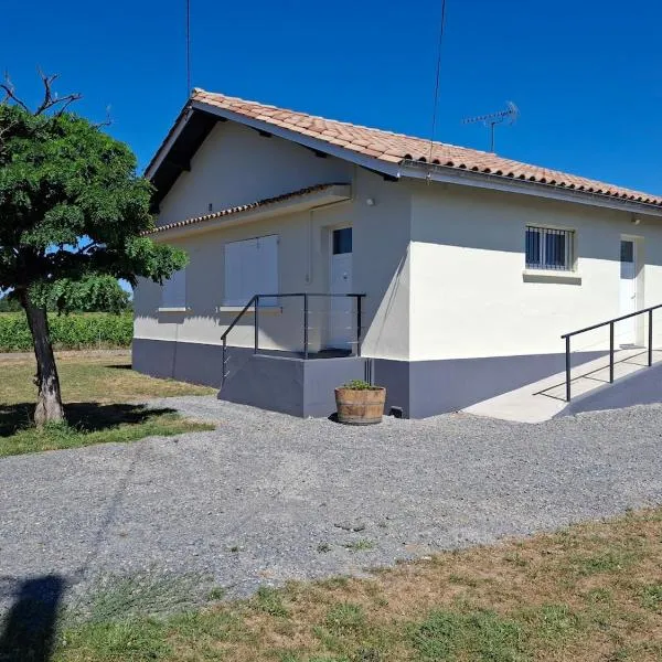 Charming country house near Saint-Emilion，位于Sainte-Terre的酒店