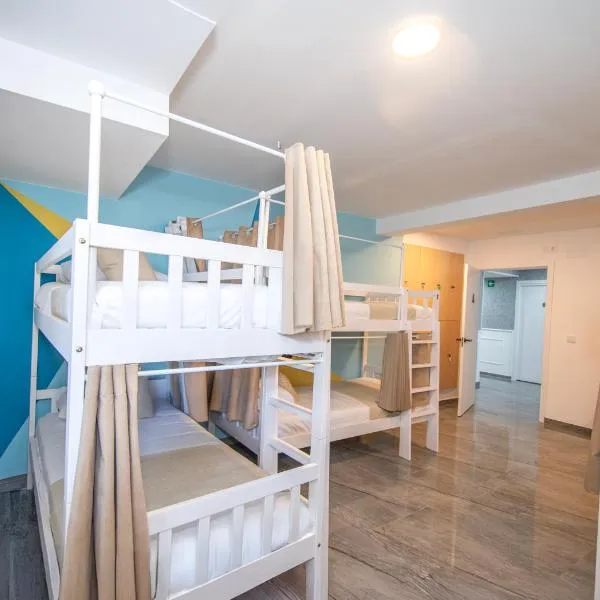 Kenza Plage Hostel，位于阿利坎特的酒店