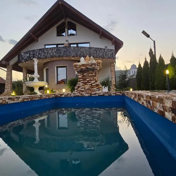 Vila Costi，位于坎皮纳的酒店