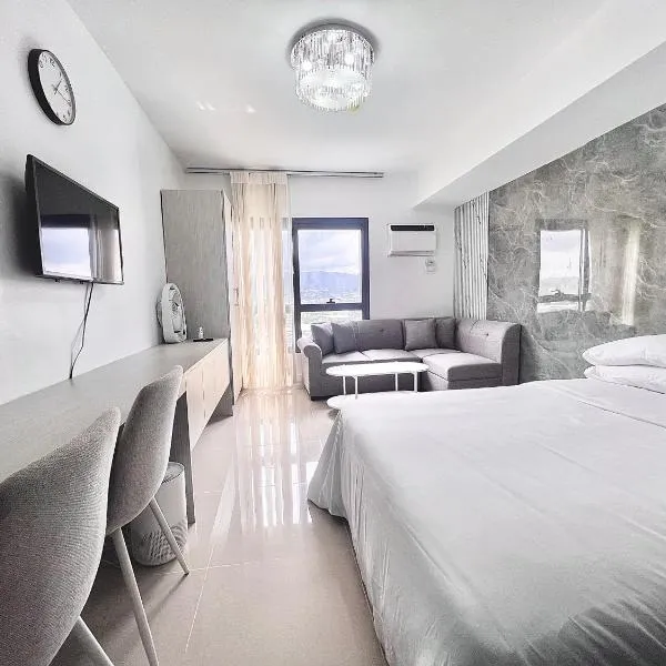 JTower Residences 17N05 Heart of Mandaue steps from SM JMall，位于曼达维市的酒店