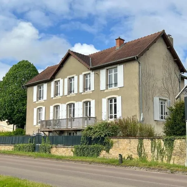 Le Chalet，位于Coulmier-le-Sec的酒店