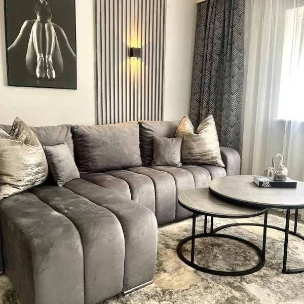 Luxury Retreat with Private Hot Tub，位于Cawston的酒店