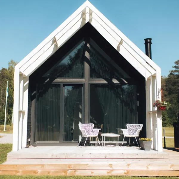 Liiv Coast Cottages，位于Ģipka的酒店