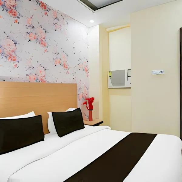 Hotel Elite rooms & Banquet，位于Prayagraj的酒店