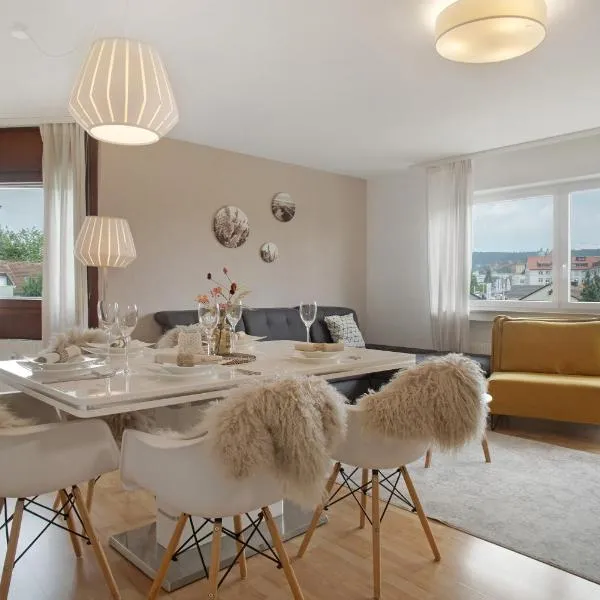 Geräumige schöne Ferienwohnung，位于韦因加尔滕的酒店